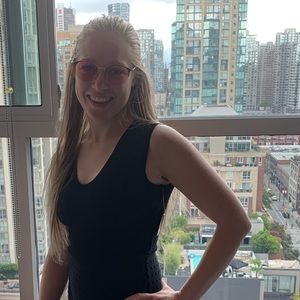 Meet your Posher, Kenz